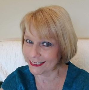 Meet your Posher, Janet